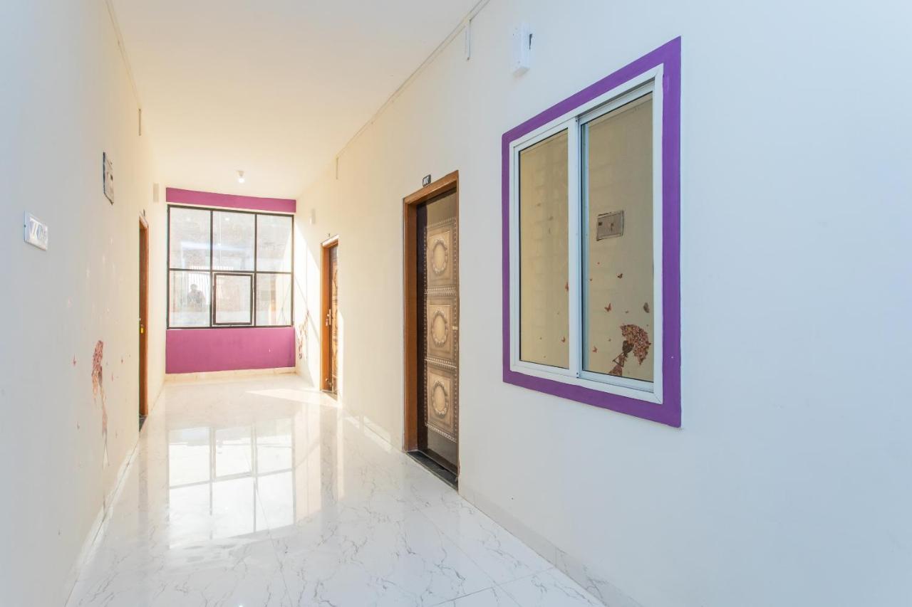 OYO 27862 Hotel Brooklyn Indore Exterior foto